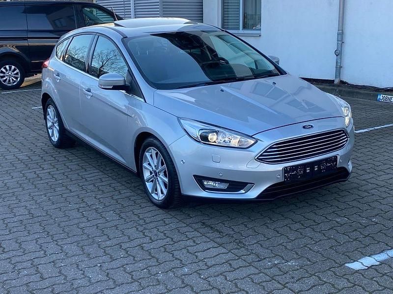 Usata Ford Focus 150 CV (110 kW) 2018 Argento Berlina