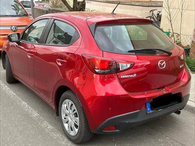 Gebraucht Mazda 2 Touring 75 PS (55 kW) 2019 Rot Limousine