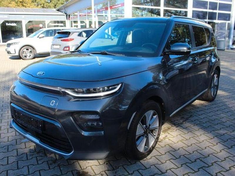 Grau Gebraucht 2021 Kia Soul EV Spirit SUV | 16.990 € (Teuer) - Bild 1/4