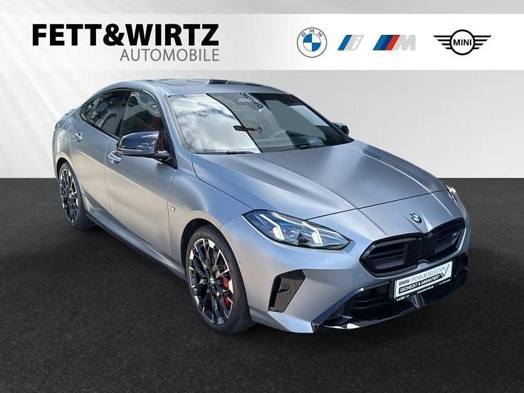 Bmw individual frozen pure grey metallic Gebraucht 2024 BMW M235 Shadowline Limousine | 51.800 € - Bild 1/3