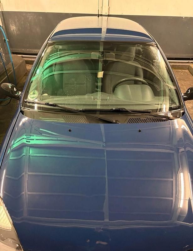 Gebraucht Renault Clio II 58 PS (42 kW) 2008 Blau Kleinwagen