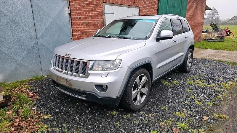 Gebraucht Jeep Grand Cherokee Overland 241 PS (177 kW) 2013 Silber SUV