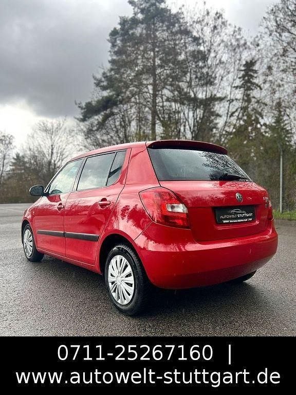 Gebraucht Skoda Fabia 69 PS (50 kW) 2007 Rot Limousine