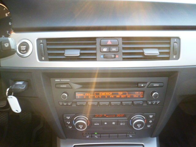 Gebraucht BMW 318 Advantage 129 PS (94 kW) 2007 Silber metallic Kombi