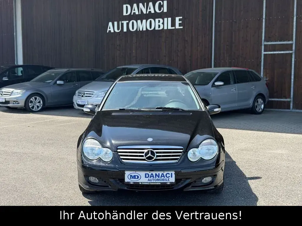 Gebraucht Mercedes C180 143 PS (105 kW) 2004 Schwarz Coupé