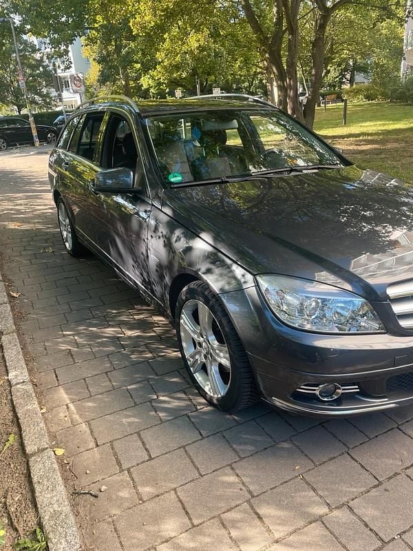 Gebraucht Mercedes C200 184 PS (135 kW) 2010 Grau Kombi