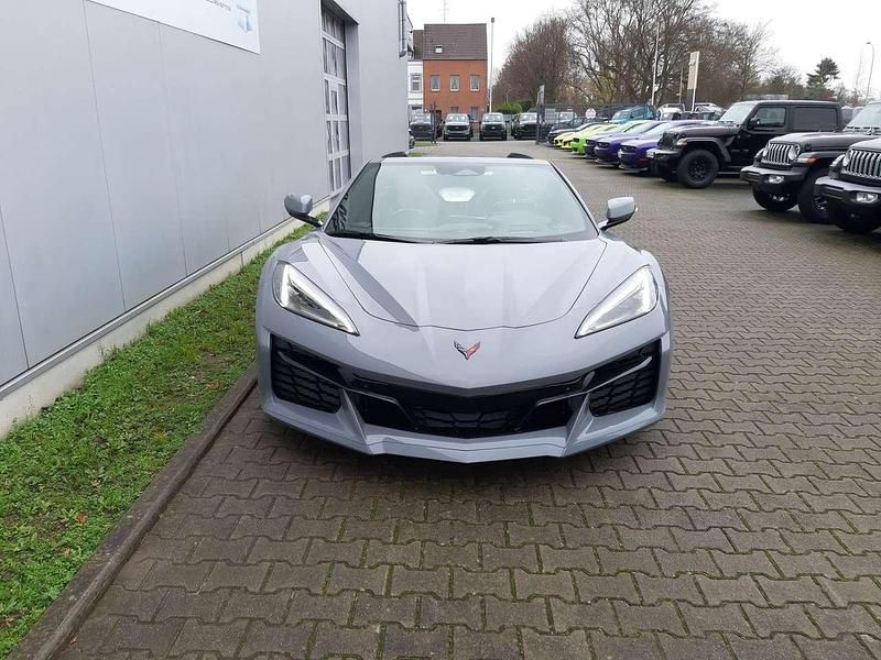 Neu Corvette Z06 646 PS (475 kW) 2025 Grau Cabrio