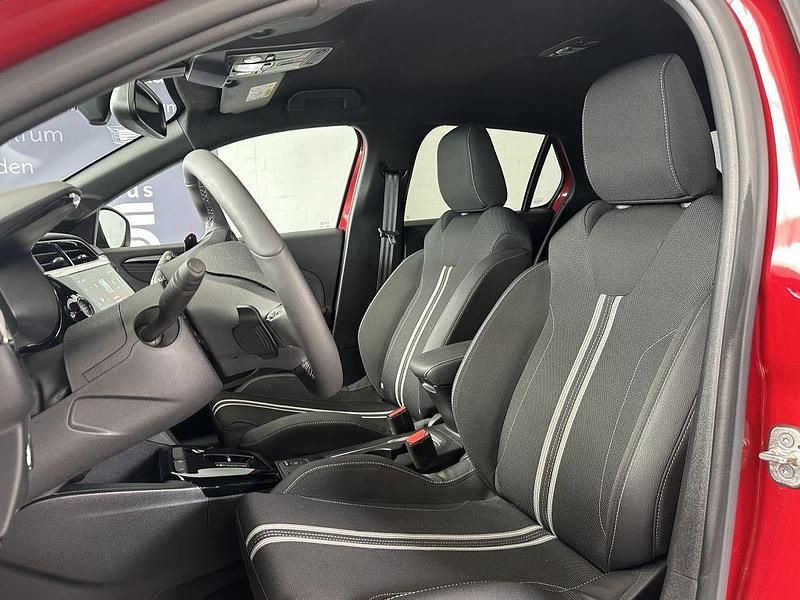 Gebraucht Opel Corsa 101 PS (74 kW) 2024 Rot Limousine