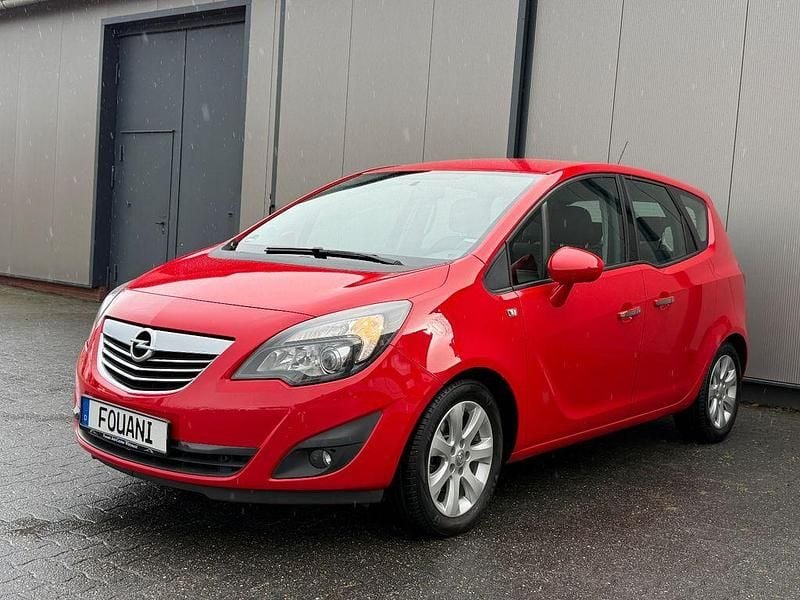 Gebraucht Opel Meriva 75 PS (55 kW) 2010 Rot Van / Kleinbus