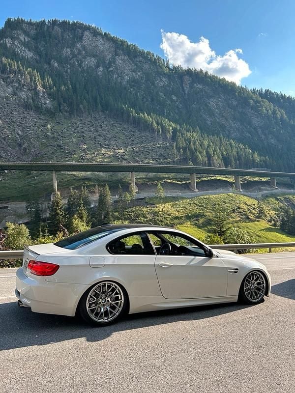 Weiß Gebraucht 2012 BMW M3 Competition Edition Coupé | 46.999 € (Fairer Preis) - Bild 1/3