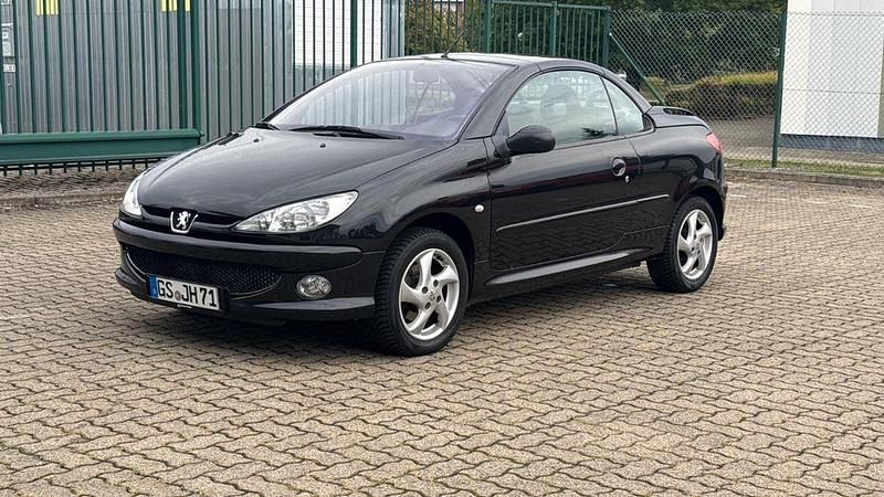 Schwarz Gebraucht 2003 Peugeot 206 CC Cabrio | 3.700 € (Teuer) - Bild 1/4