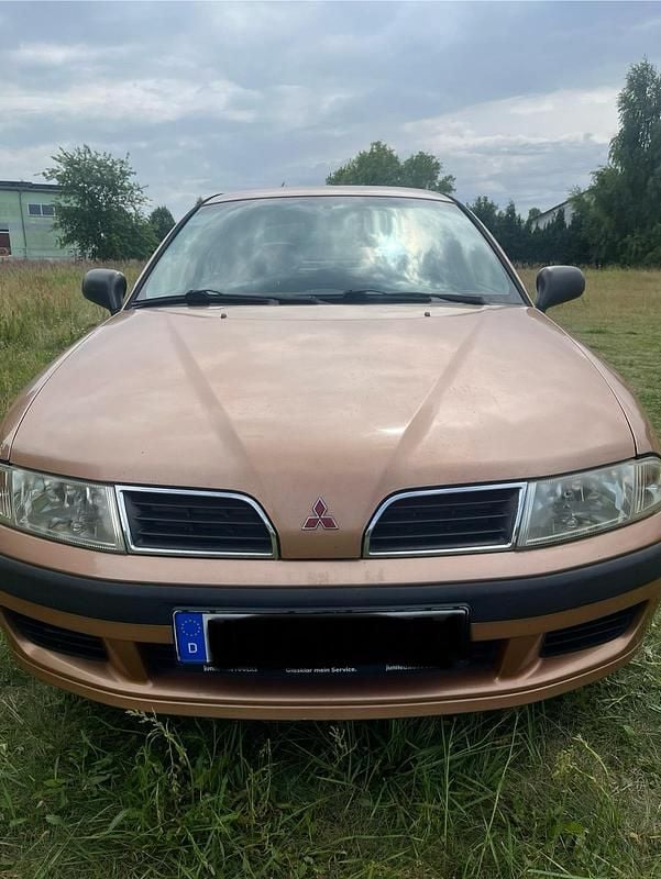 Braun Gebraucht 2000 Mitsubishi Carisma Limousine | 500 € (Guter Preis) - Bild 1/4