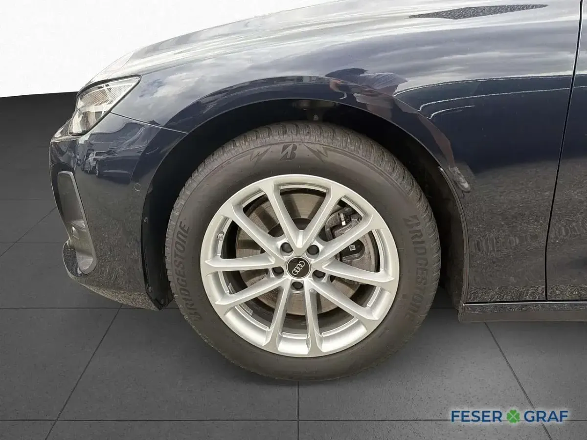 Gebraucht Audi A6 Sport 204 PS (150 kW) 2025 Firmamentblau metallic Kombi