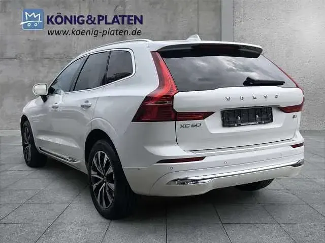 Gebraucht Volvo XC60 145 PS (106 kW) 2022 SUV