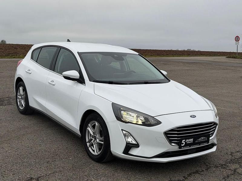 Gebraucht Ford Focus 120 PS (88 kW) 2021 Weiß Limousine
