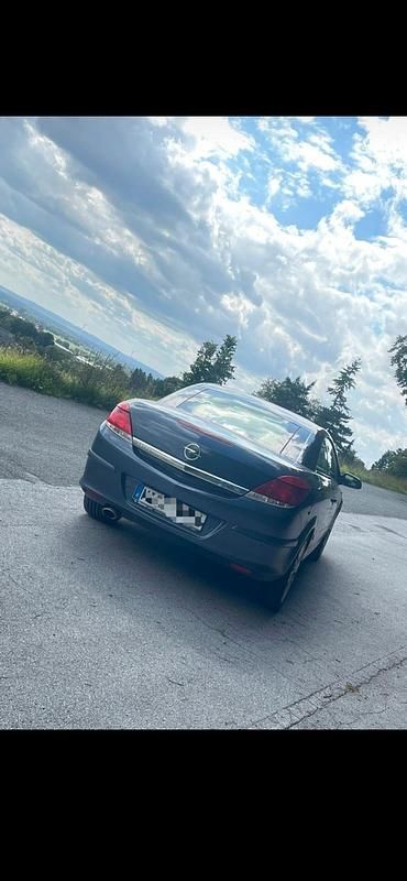 Gebraucht Opel Astra Cabriolet 140 PS (102 kW) 2008 Blau Cabrio