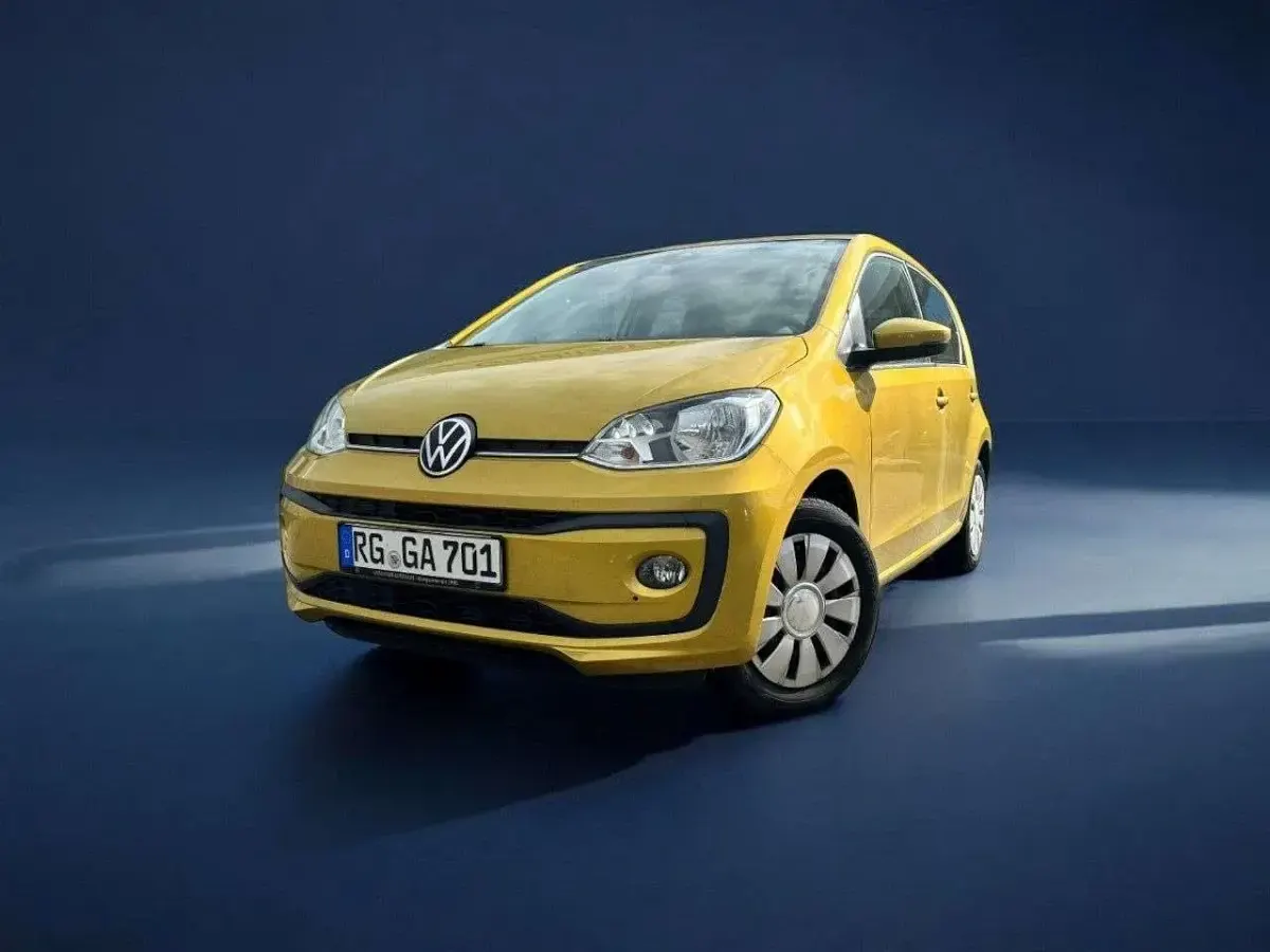 Gebraucht VW up! 65 PS (47 kW) 2021 Honey yellow metallic Kleinwagen