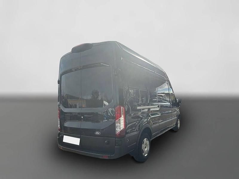 Gebraucht Ford Transit Trend 131 PS (96 kW) 2024 Schwarz Abholung