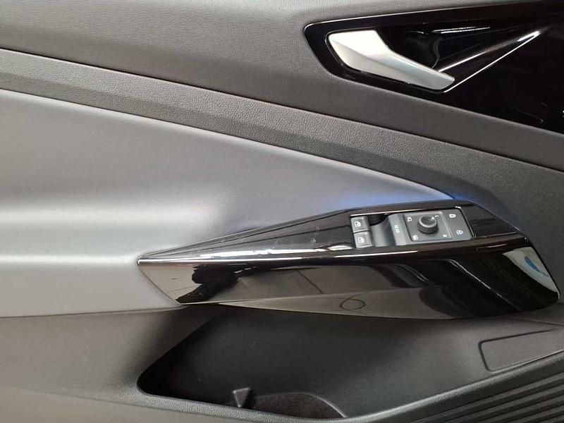 Gebraucht VW ID.4 Pro 150 kW (204 PS) 2022 Mangangrau metallic / dach schwarz SUV