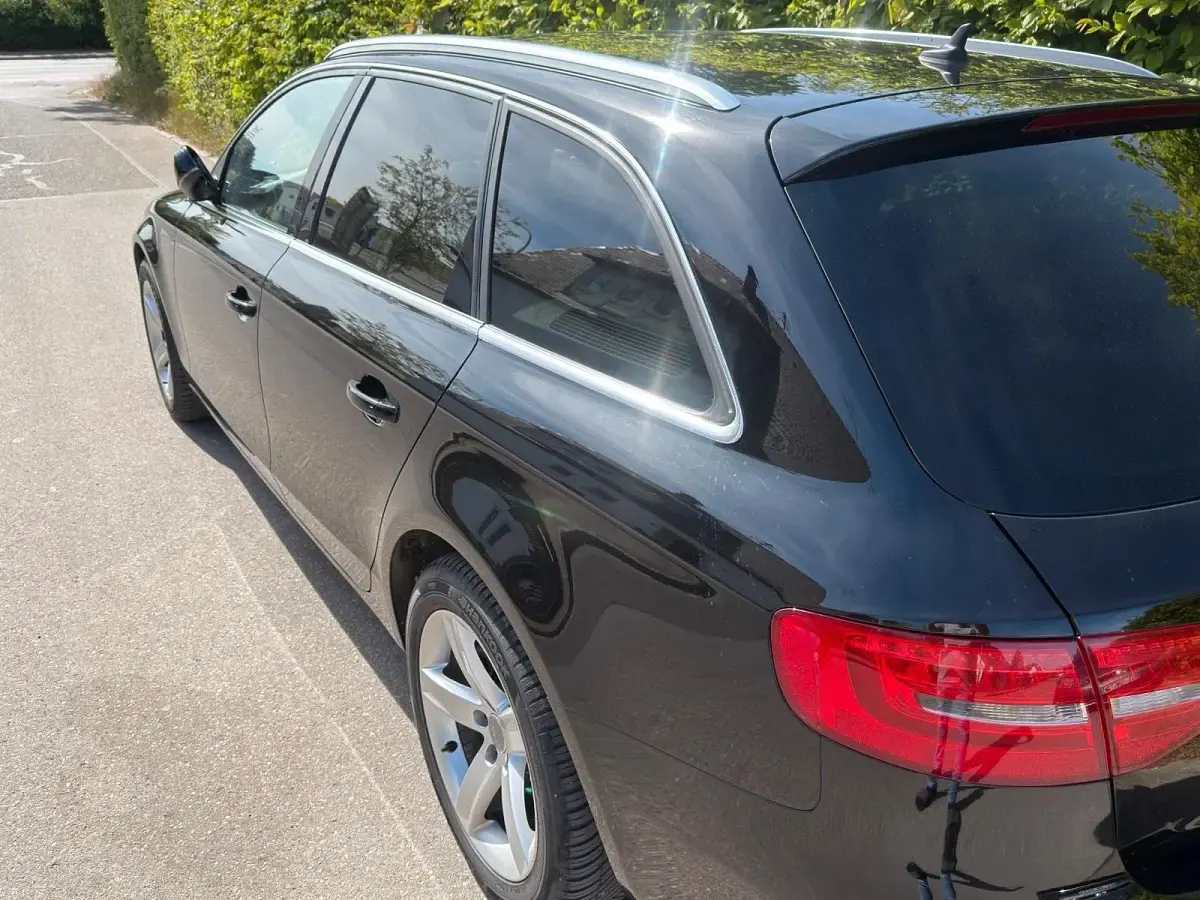 Gebraucht Audi A4 150 PS (110 kW) 2013 Schwarz Kombi