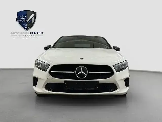 Gebraucht Mercedes A200 Progressive 150 PS (110 kW) 2022 Weiß Limousine