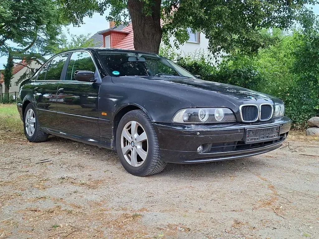 Gebraucht BMW 520 Exclusive 170 PS (125 kW) 2003 Schwarz Limousine