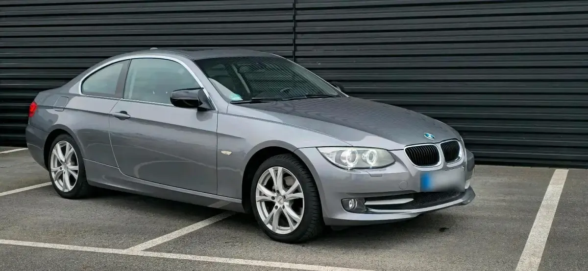 Używany BMW 320 184 KM (135 kW) 2011 Szary Coupe