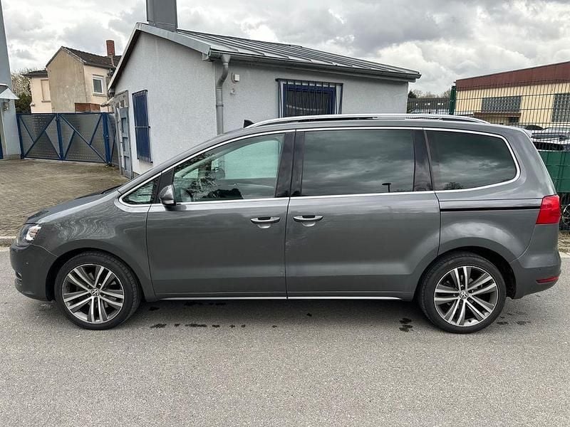 Gebraucht VW Sharan Highline 170 PS (125 kW) 2013 Grau Van / Kleinbus