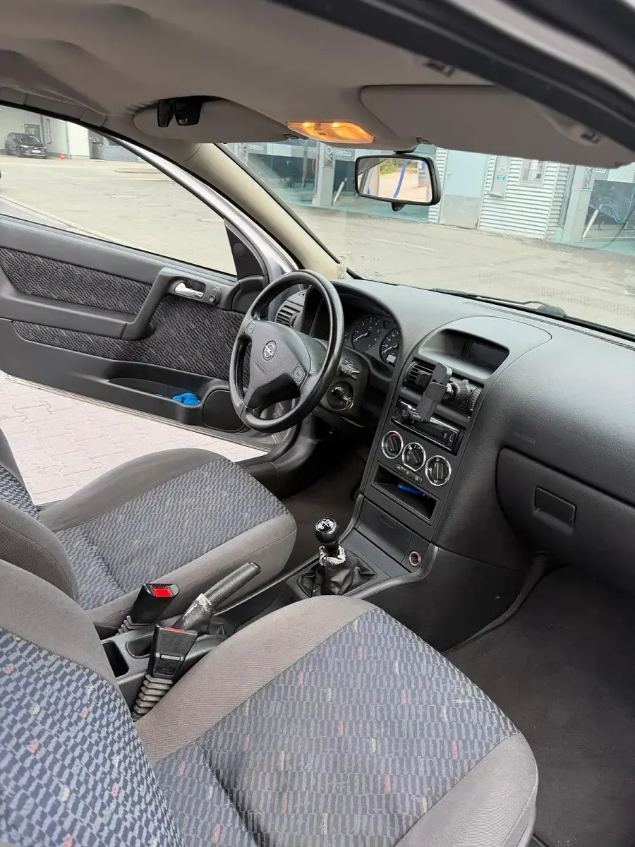 Gebraucht Opel Astra 2002 Silber Kleinwagen