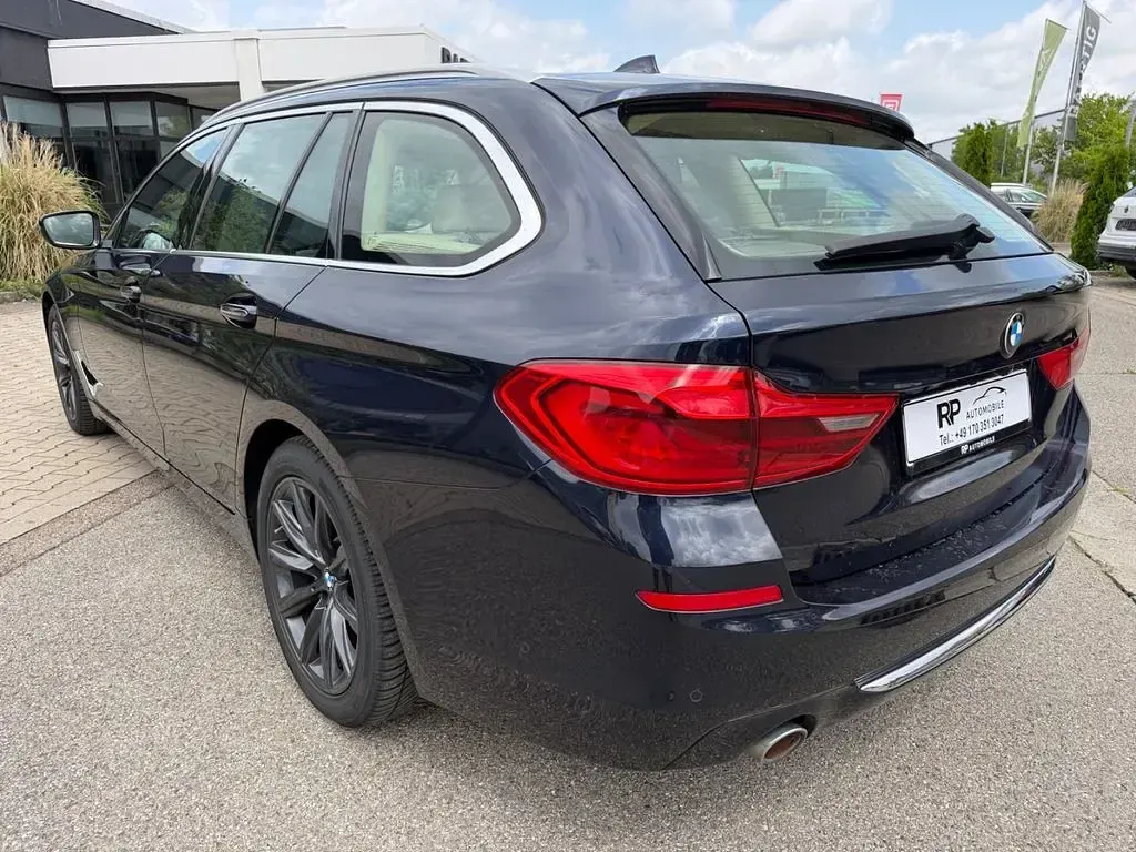 Gebraucht BMW 530 Luxury Line 265 PS (194 kW) 2017 Blau Kombi