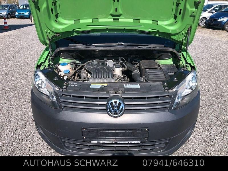 Gebraucht VW Caddy Trendline 109 PS (80 kW) 2013 Grün Van / Kleinbus