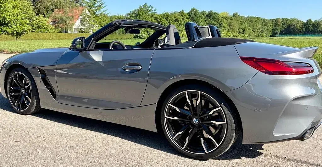 Neu BMW Z4 Performance 340 PS (250 kW) 2026 Grau Cabrio
