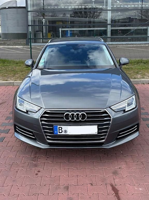 Gebraucht Audi A4 Ambiente 190 PS (139 kW) 2016 Grau Kombi