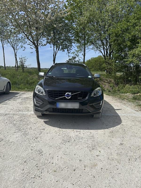 Gebraucht Volvo XC60 R-Design 180 PS (132 kW) 2014 Schwarz SUV