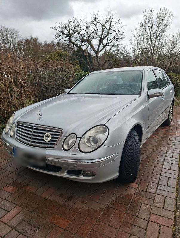 Gebraucht Mercedes E350 272 PS (200 kW) 2005 Silber Limousine