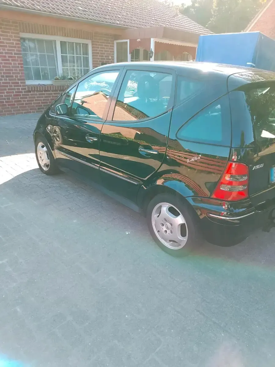 Gebraucht Mercedes A160 Avantgarde 102 PS (75 kW) 2003 Schwarz Kleinwagen