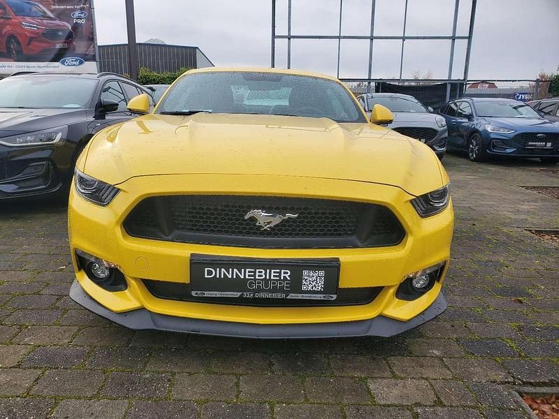 Gebraucht Ford Mustang GT 421 PS (309 kW) 2017 Gelb Coupé