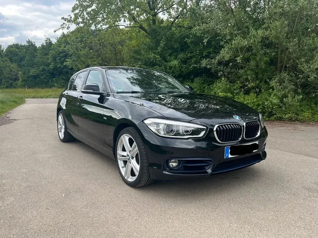 Gebraucht BMW 120 Sport Line 184 PS (135 kW) 2017 Schwarz Limousine