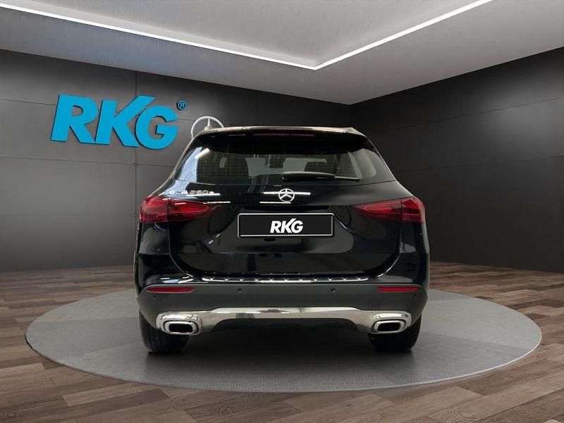 Gebraucht Mercedes GLA250 Progressive 218 PS (160 kW) 2025 Schwarz SUV