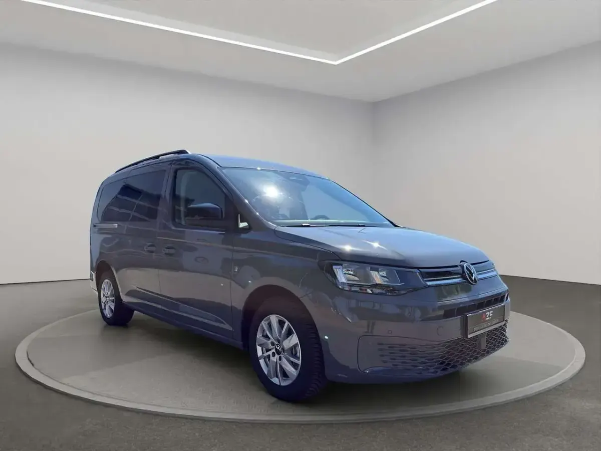 Neu VW Caddy Life 116 PS (85 kW) 2026 Pure grey Van / Kleinbus