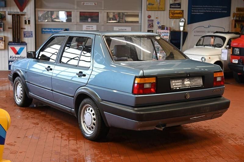 Gebraucht VW Jetta 54 PS (39 kW) 1990 Blau Limousine