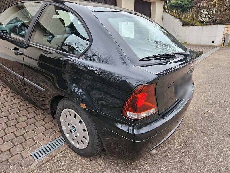 Gebraucht BMW 316 115 PS (84 kW) 2003 Schwarz Coupé