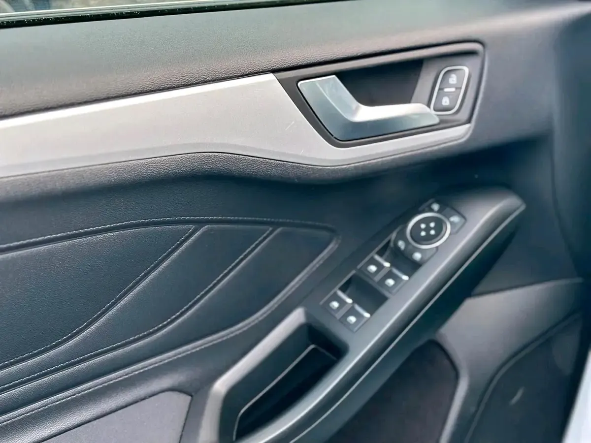 Gebraucht Ford Focus 150 PS (110 kW) 2019 Weiß Kombi