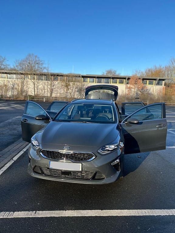 Gebraucht Kia Ceed Sportswagon 136 PS (100 kW) 2020 Schwarz Kombi