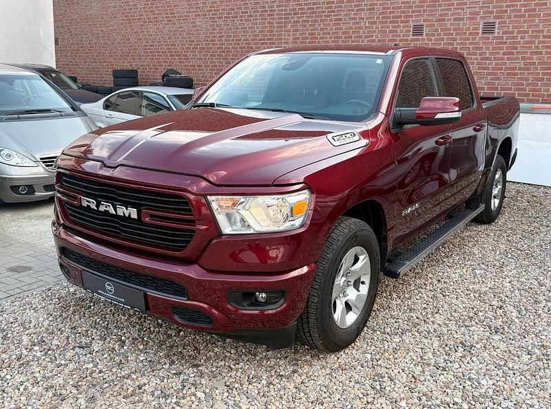 Rot Gebraucht 2021 Dodge Ram Abholung | 34.990 € - Bild 1/4
