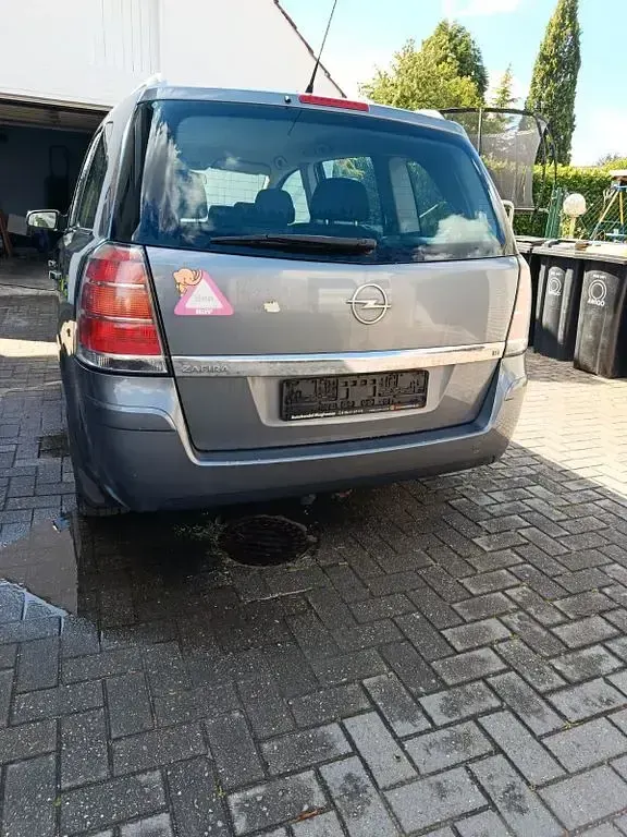 Gebraucht Opel Zafira 140 PS (102 kW) 2005 Grau Van / Kleinbus