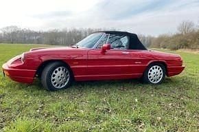 Rot Gebraucht 1992 Alfa Romeo Spider Cabrio | 16.299 € - Bild 1/4