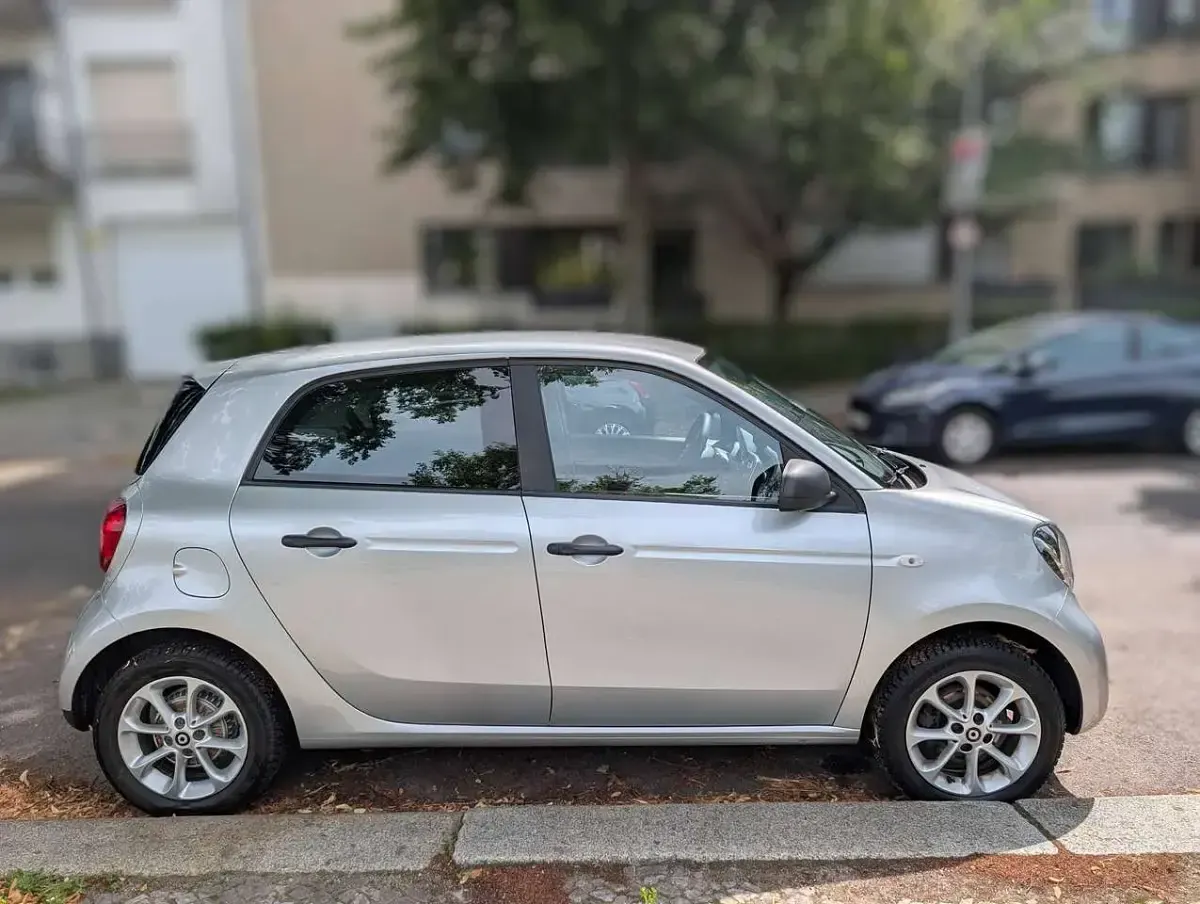 Gebraucht Smart ForFour 90 PS (66 kW) 2017 Silber Kleinwagen