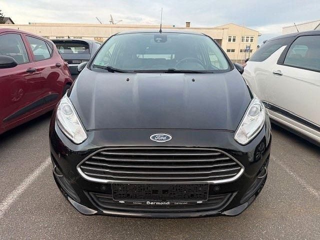 Gebraucht Ford Fiesta Titanium 125 PS (91 kW) 2016 Schwarz Kleinwagen