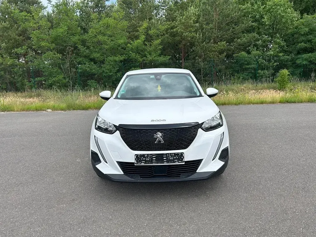 Gebraucht Peugeot 2008 Active 101 PS (74 kW) 2022 Weiß SUV